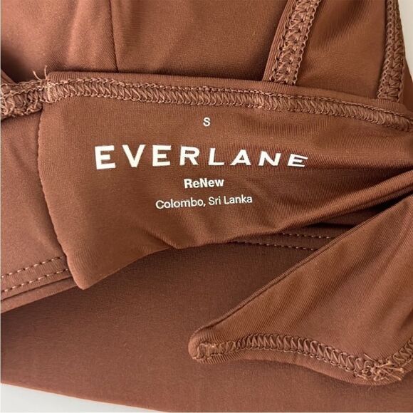 NWT Everlane ReNew The Triangle Bikini Top in Rosewood Size S - Picture 6 of 8